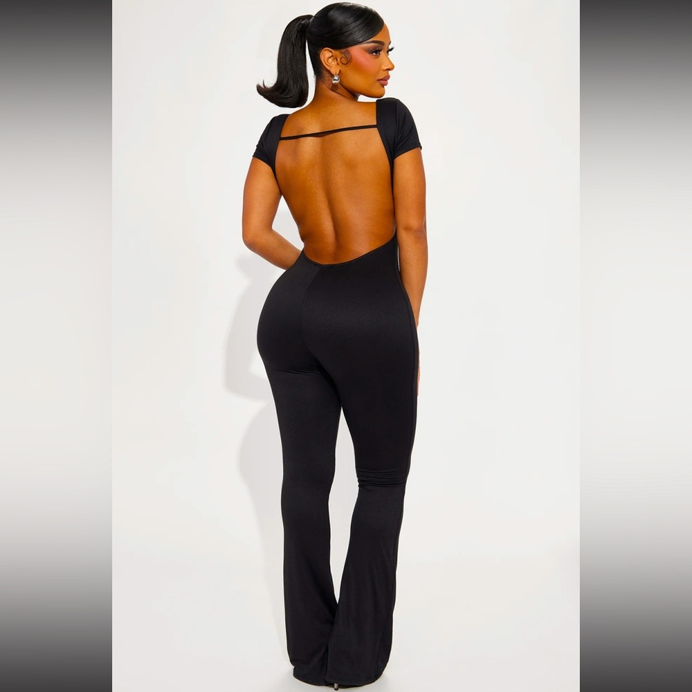 Black Short Sleeve Bodysuit